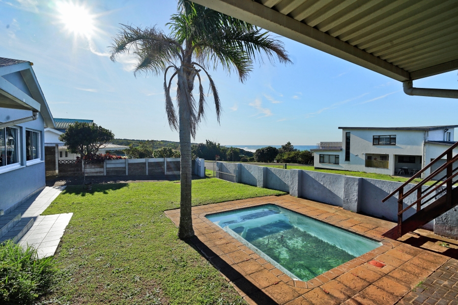4 Bedroom Property for Sale in Kaysers Beach Eastern Cape